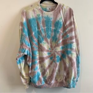 SO tie dye sweatshirt, size XL